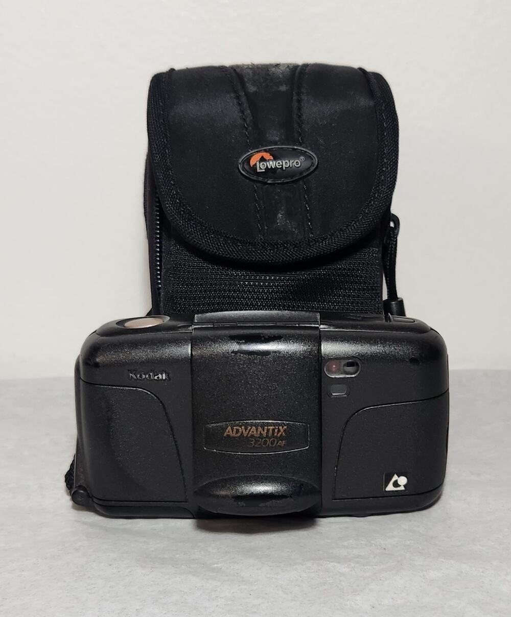 Kodak Advantix 3200 AF Vintage Tested Film Camera With Bag Pre-owned